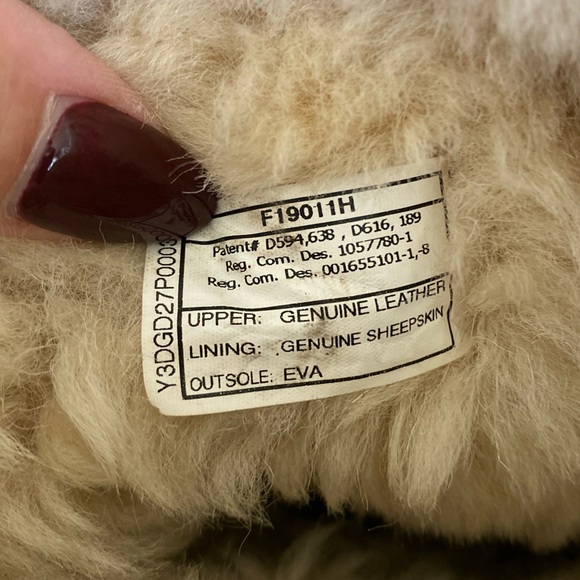 UGG tall tan classic “Eva” leather/ sheepskin lined boots - Picture 10 of 11